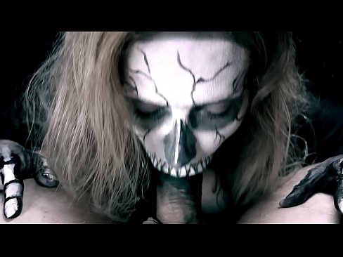 ❤️ Demon jente suger kuk med sin svarte munn og svelger cum. ❌ Jævla video hos oss no.hentaisun.ru ️❤